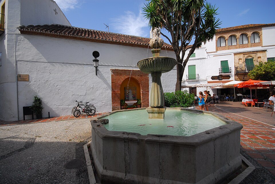 Plaza de los Naranjos2